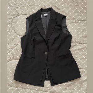 Women’s Black Vest, Size: 14